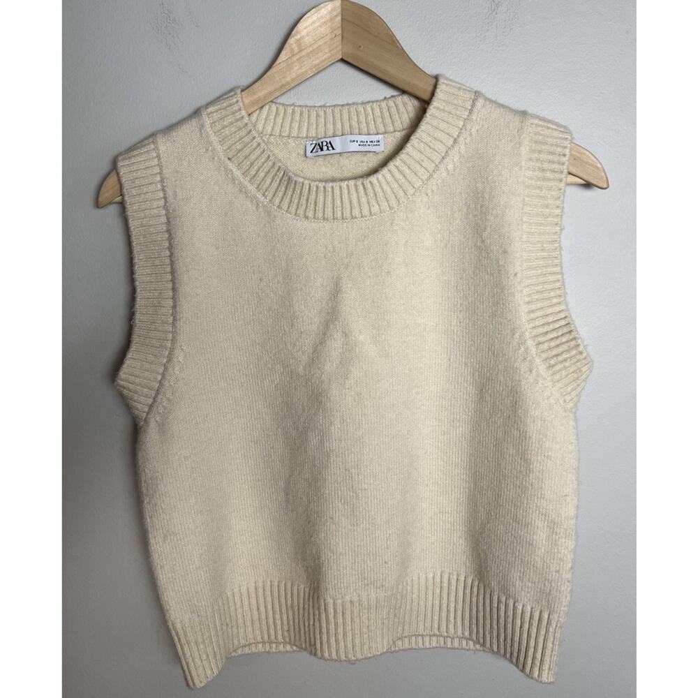Zara Knit Sweater Vest Beige Sleeveless Pullover Preppy Size Small Women’s